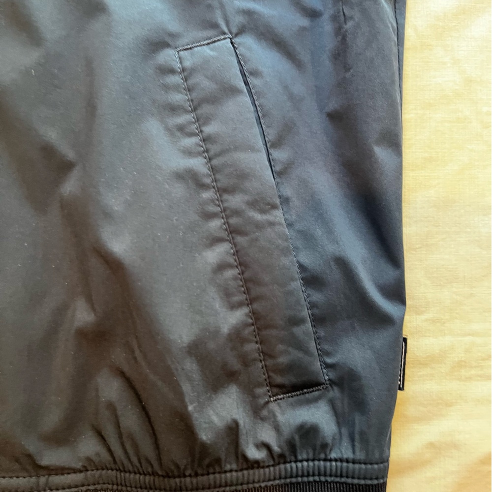 Hollister Men's Blue Lightweight Jacket - Picture 4 of 6